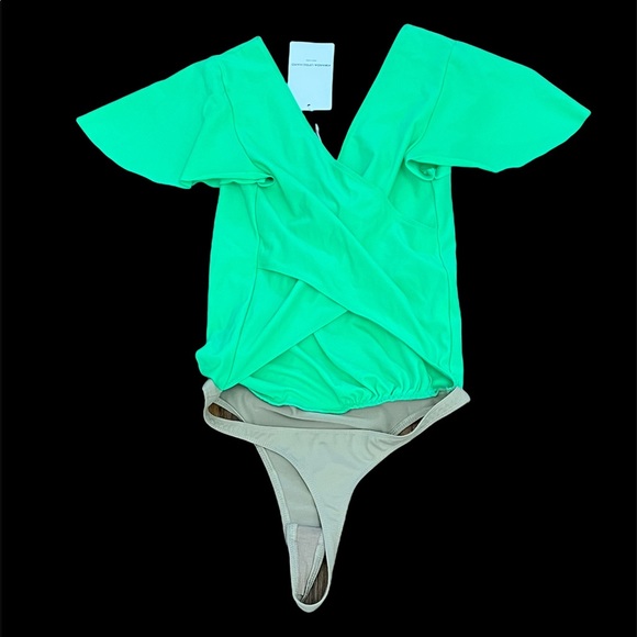 AMANDA UPRICHARD**Elle Lime Green Thong Bodysuit**Sm. $158 - Picture 8 of 8